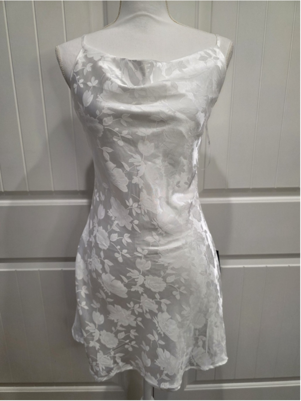 Lulu's Close to Your Heart White Satin Jacquard Cowl Slip Dress Sz M Beach Bride - Picture 4 of 11